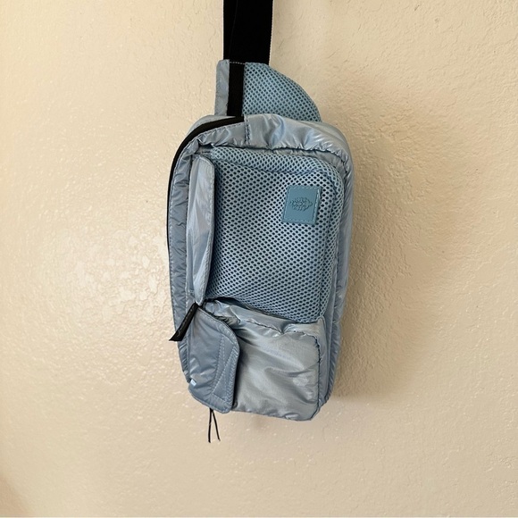 New Free People Courtside Cargo Sling Fanny waist bag - Picture 11 of 12